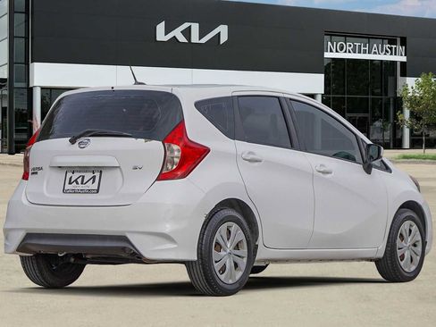 Used 2018 Nissan Versa Note SV image 6