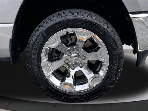 Used 2019 RAM 1500 Big Horn image 34