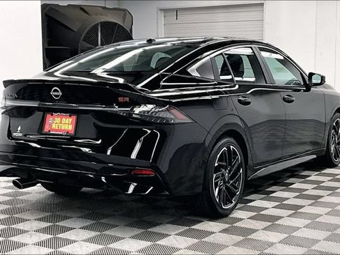 New 2026 Nissan Sentra SR w/ SR All Weather Package FWD image 17