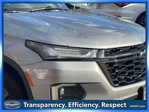 Used 2023 Chevrolet Traverse RS image 10