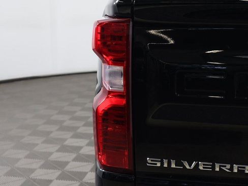 Used 2023 Chevrolet Silverado 1500 LT image 14