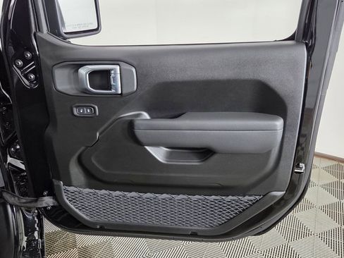 New 2026 Jeep Gladiator Sport AWD/4WD image 29