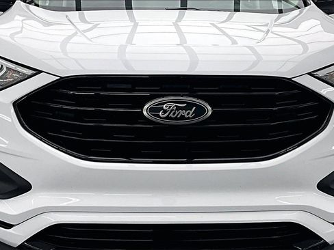 Used 2022 Ford Edge SE w/ Black Appearance Package image 28