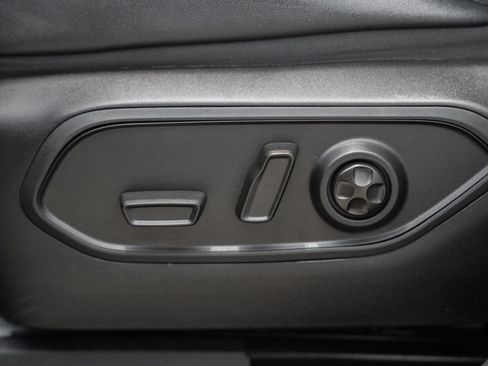 Used 2023 Jeep Grand Cherokee Limited AWD/4WD image 35