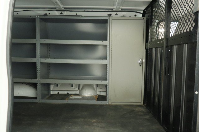 Used 2002 Ford E-150 and Econoline 150 RWD image 23