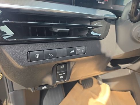 New 2026 Nissan Murano Platinum AWD/4WD image 18