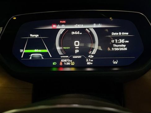 Used 2024 Audi e-tron GT Premium Plus AWD/4WD image 38