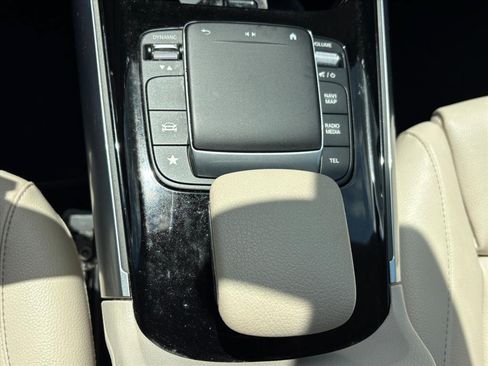 Used 2021 Mercedes-Benz GLA 250 image 21