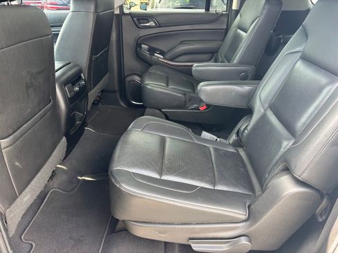 Used 2019 GMC Yukon XL SLT AWD/4WD image 15