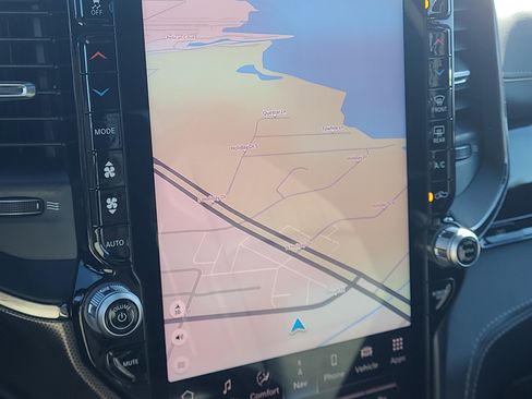 Used 2025 RAM 3500 Limited image 30