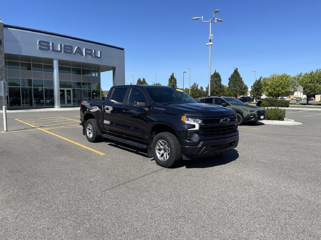 Used 2024 Chevrolet Silverado 1500 RST w/ Convenience Package II AWD/4WD image 2