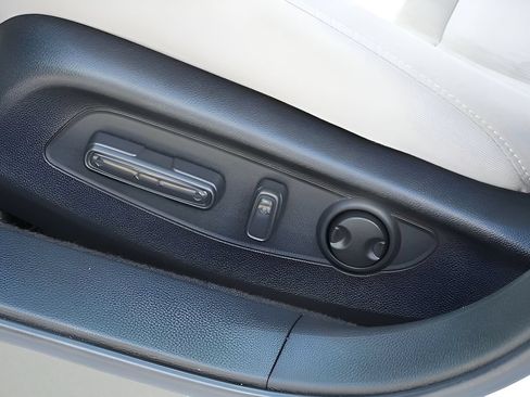 Used 2025 Honda Accord SE image 17