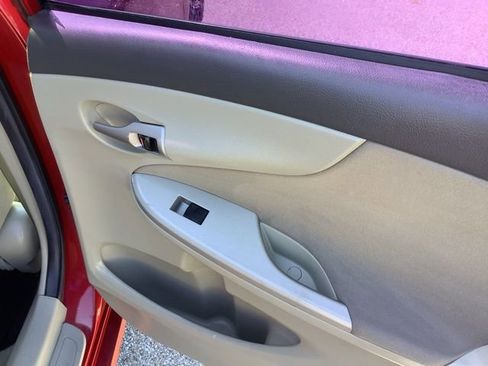 Used 2010 Toyota Corolla LE image 16