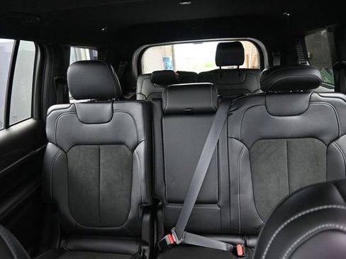 New 2026 Jeep Grand Cherokee L 4WD image 18