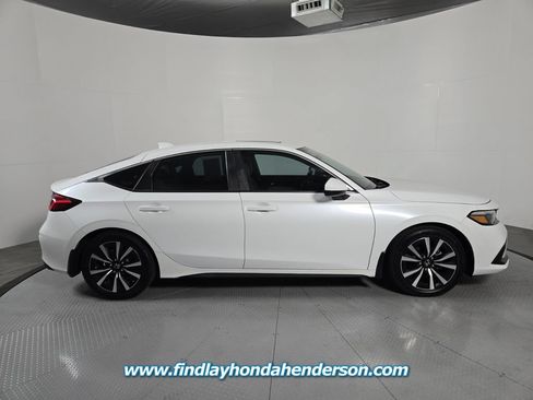 Certified 2024 Honda Civic EX-L image 7
