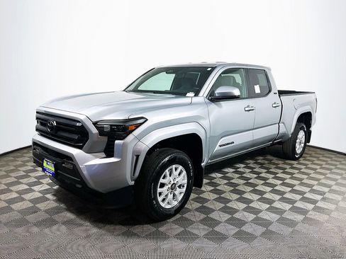 New 2026 Toyota Tacoma SR5 AWD/4WD image 4