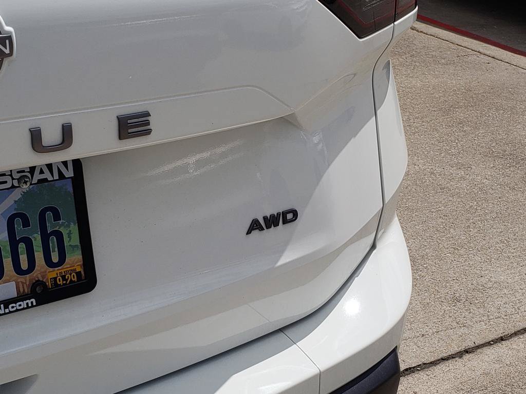 Certified 2025 Nissan Rogue S AWD/4WD image 11
