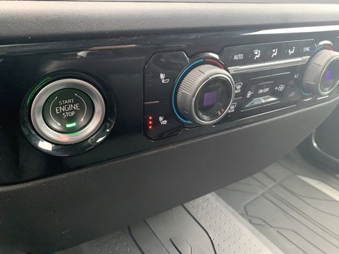 Used 2022 Chevrolet Silverado 1500 LT image 14