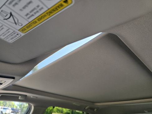 Certified 2023 Nissan Rogue SV w/ SV Premium B Package FWD image 24