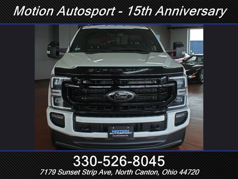 Used 2022 Ford F250 Lariat w/ Black Appearance Package image 4