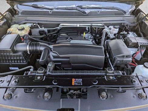 Used 2022 Chevrolet Colorado LT w/ Fleet Safety Package image 18