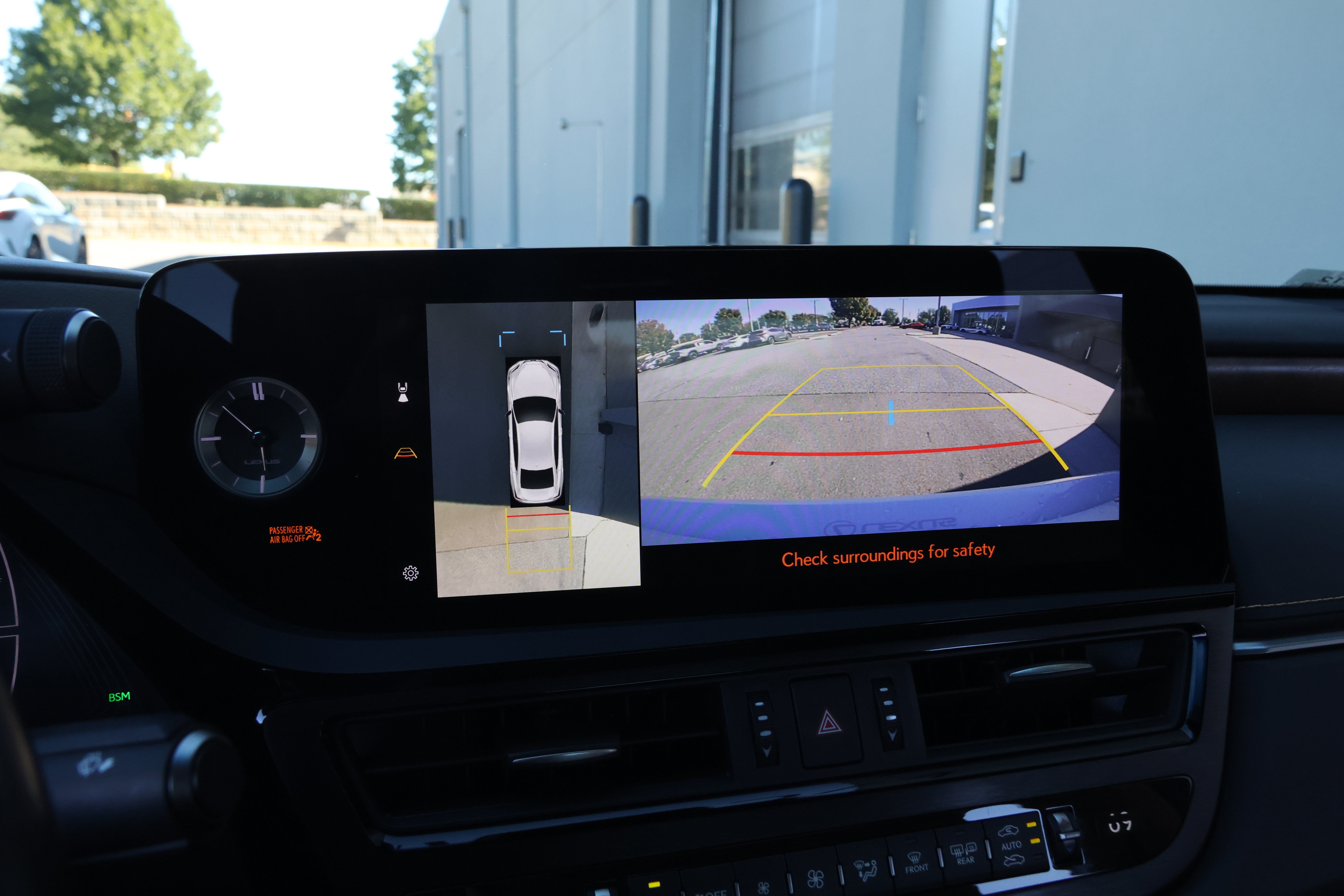Used 2025 Lexus ES 350 w/ Technology Package FWD image 21