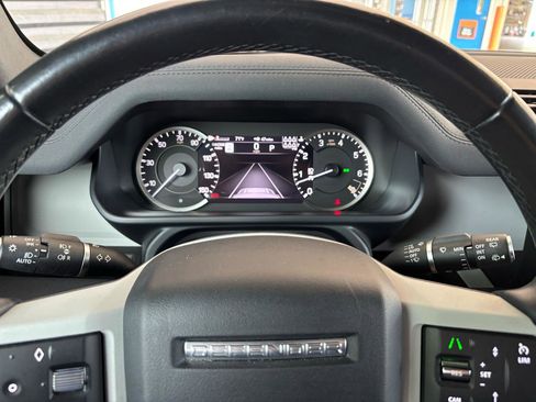 Used 2023 Land Rover Defender 130 X-Dynamic SE AWD/4WD image 15