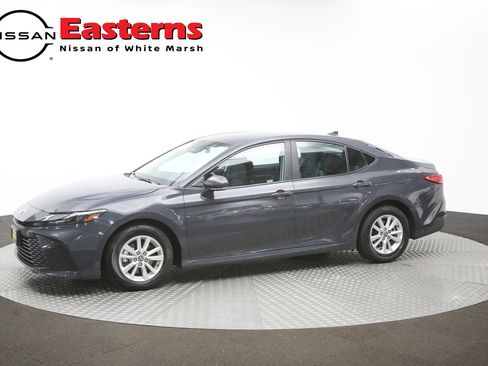 Used 2025 Toyota Camry LE FWD image 58
