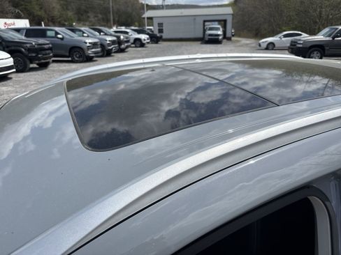 Used 2024 Nissan Murano Platinum w/ Cargo Package image 24