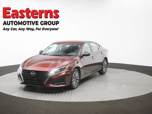 Used 2024 Nissan Altima 2.5 SV FWD image 53
