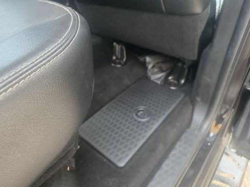 Used 2015 RAM 1500 Laramie w/ Convenience Group AWD/4WD image 22