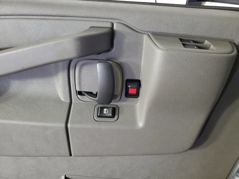 New 2026 Chevrolet Express 3500 w/ Power Convenience Package RWD image 32