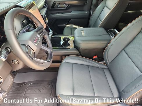 New 2026 GMC Yukon AT4 AWD/4WD image 9