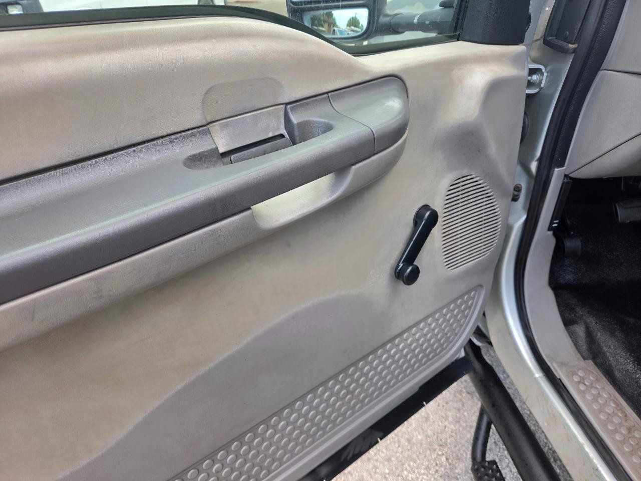 Used 2000 Ford F450 4x4 Regular Cab Super Duty image 18