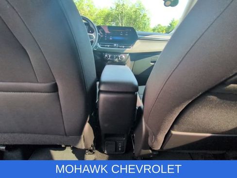 Certified 2025 Chevrolet TrailBlazer LT w/ Convenience Package AWD/4WD image 20