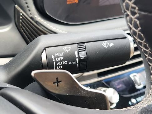 Used 2022 Lexus LS 500 w/ Accessory Package (Z2) RWD image 21