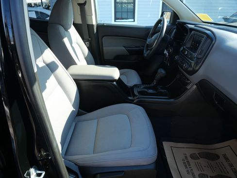 Used 2020 Chevrolet Colorado W/T w/ Custom Special Edition image 18