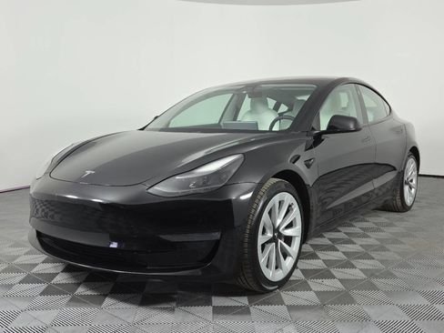 Used 2021 Tesla Model 3 Long Range AWD/4WD image 3