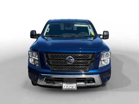 Used 2021 Nissan Titan SV w/ SV Convenience Package RWD image 8