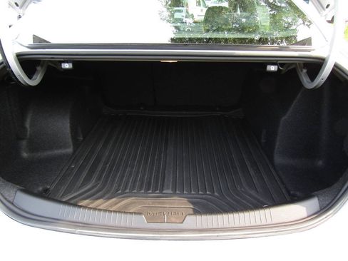 Used 2020 Chevrolet Malibu LS FWD image 23
