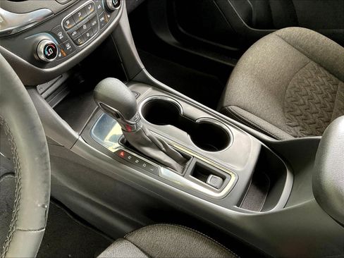 Used 2023 Chevrolet Equinox LT FWD image 20