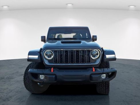New 2026 Jeep Gladiator Mojave image 4