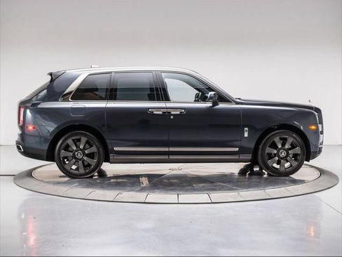 Used 2024 Rolls-Royce Cullinan AWD/4WD image 6