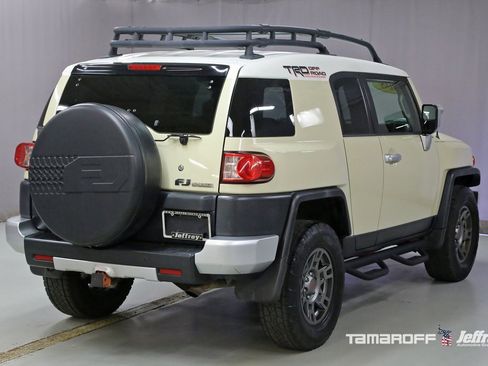 Used 2008 Toyota FJ Cruiser 4WD image 13