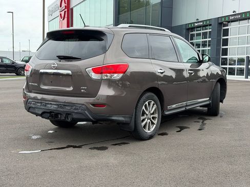 Used 2015 Nissan Pathfinder SL w/ Trailer Tow Package AWD/4WD image 5