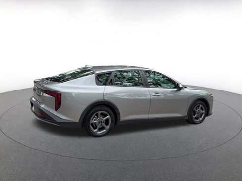 Used 2025 Kia K4 FWD image 14
