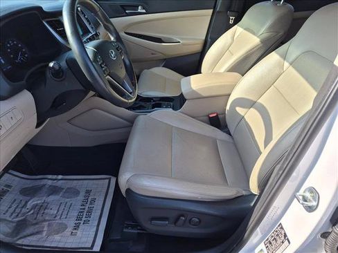 Used 2017 Hyundai Tucson SE Plus w/ Cargo Package FWD image 12