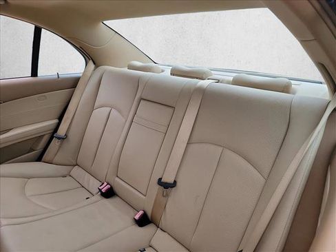 Used 2008 Mercedes-Benz E 350 Sedan image 14