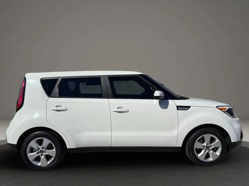 Used 2019 Kia Soul FWD image 7