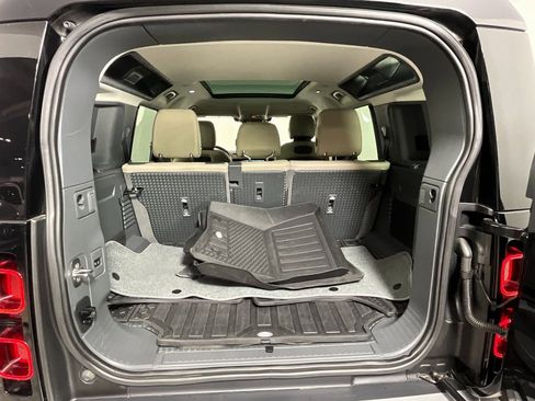 Used 2020 Land Rover Defender 110 S image 27